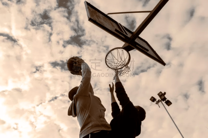 2019年猛龙夺冠那年杜兰特才是季后赛MVP